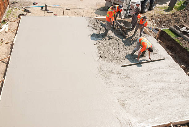 Best Concrete Sidewalk Installation in Oral City, FL